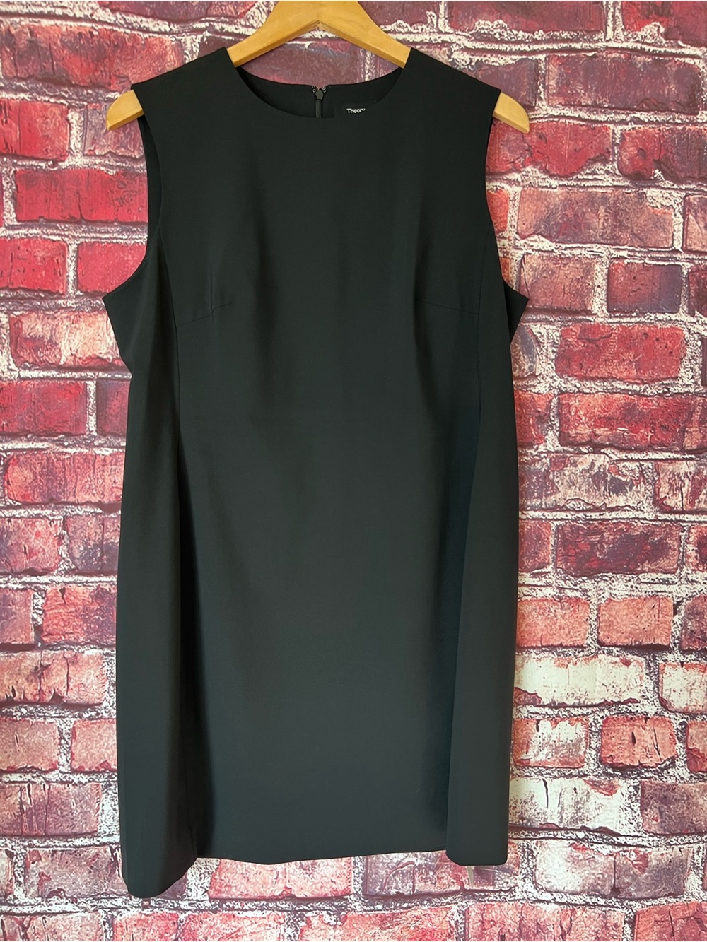 Theory Black Sleeveless Crewneck Tailored Shift Sheath Dress Size 12
